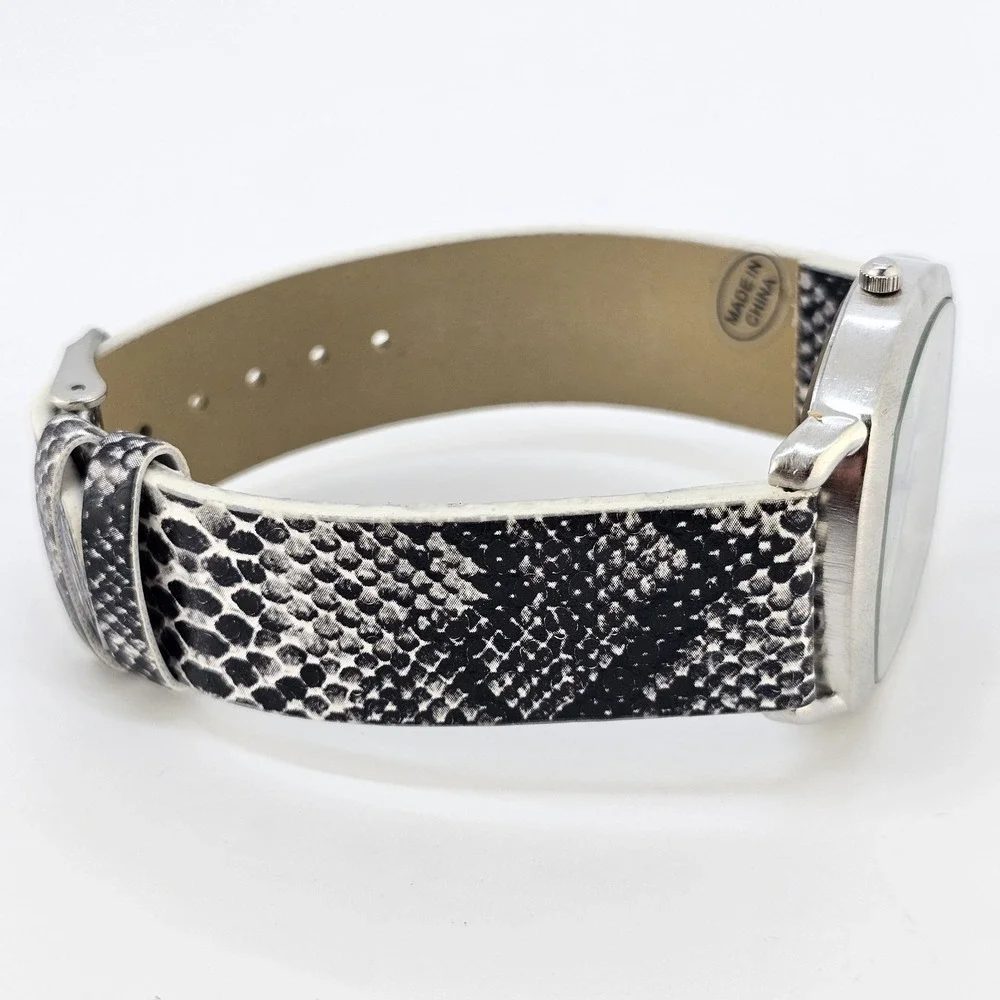 37MM Women's‎ Analog Watch Cream Dial Snake Print Faux Leather Bands NEW Battery